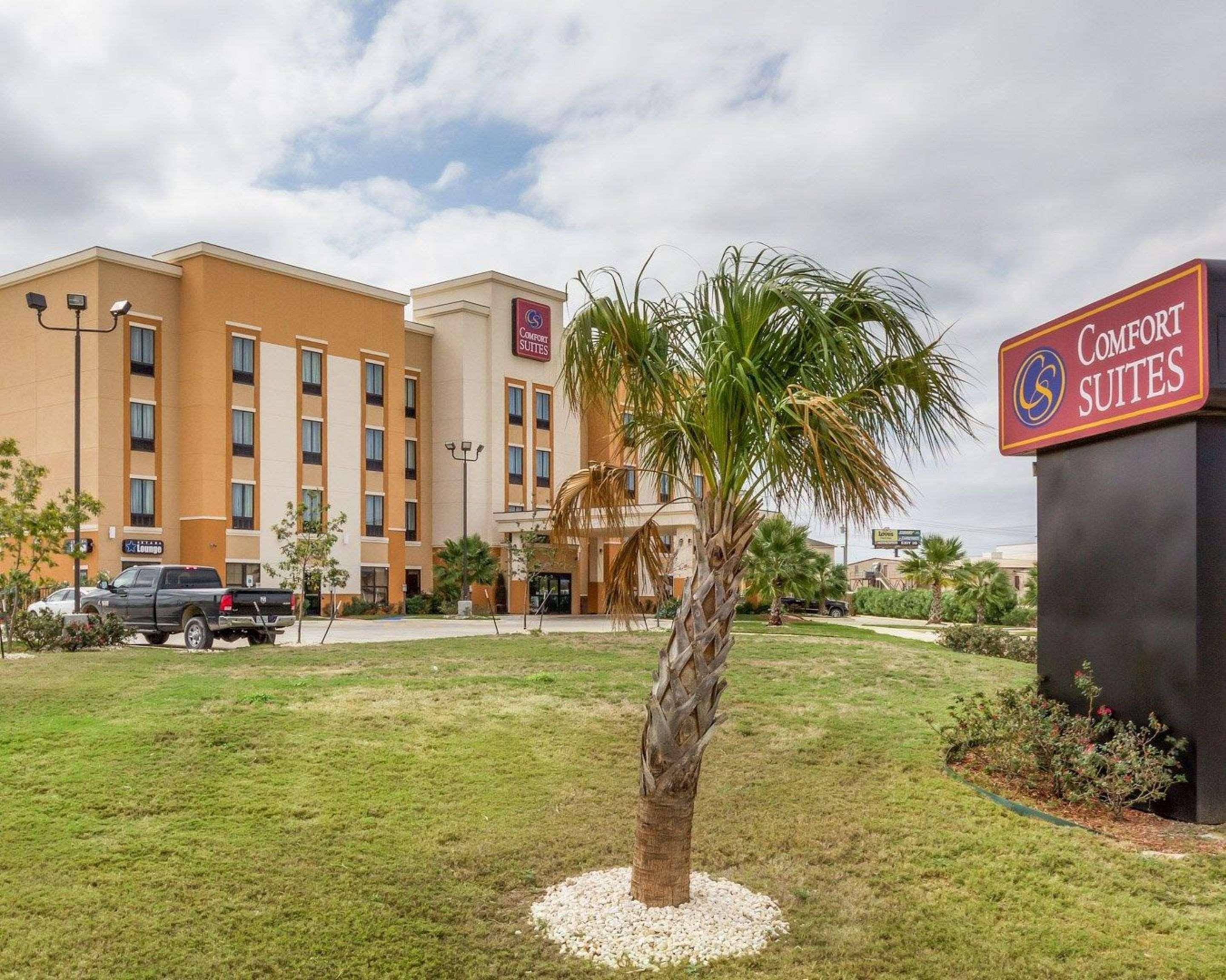 Comfort Suites Cotulla Near I-35 Exterior photo